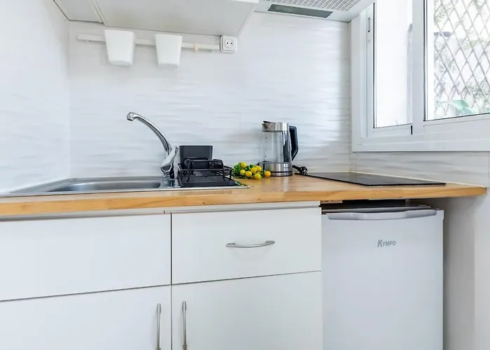 B2 Amazing Front 公寓